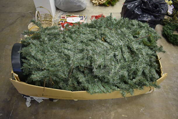 ALL ONE MONEY! Lot of Various Christmas Decorations Including Wreaths. (Main Building) - Image 4 of 6