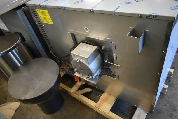 BRAND NEW SCRATCH AND DENT! Vulcan VC5GD-21D1Z Stainless Steel Commercial Propane Gas Powered Full Size Convection Oven w/ View Through Doors, Metal Oven Racks and Thermostatic Controls.  - Image 4 of 6