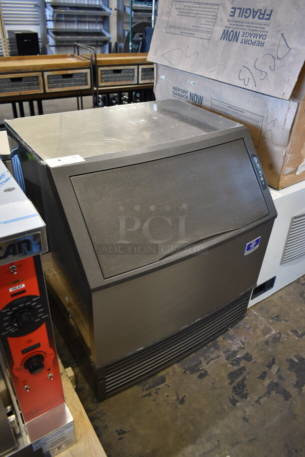 BRAND NEW SCRATCH AND DENT! 2023 Manitowoc UDF0310A-161B Stainless Steel Commercial Undercounter Self Contained Ice Machine. 115 Volts, 1 Phase.   - Image 2 of 9
