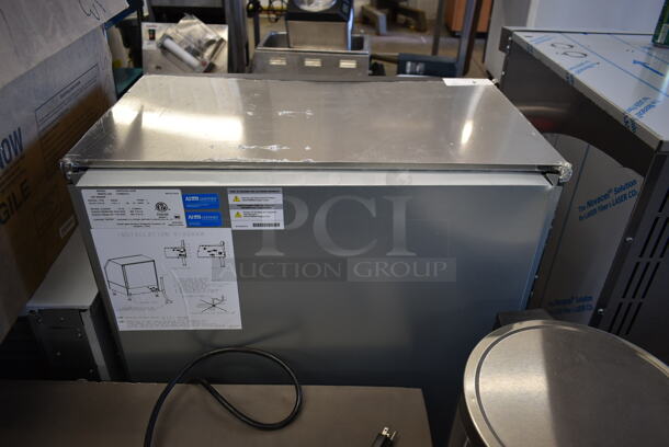 BRAND NEW SCRATCH AND DENT! 2023 Manitowoc UDF0310A-161B Stainless Steel Commercial Undercounter Self Contained Ice Machine. 115 Volts, 1 Phase.   - Image 7 of 9