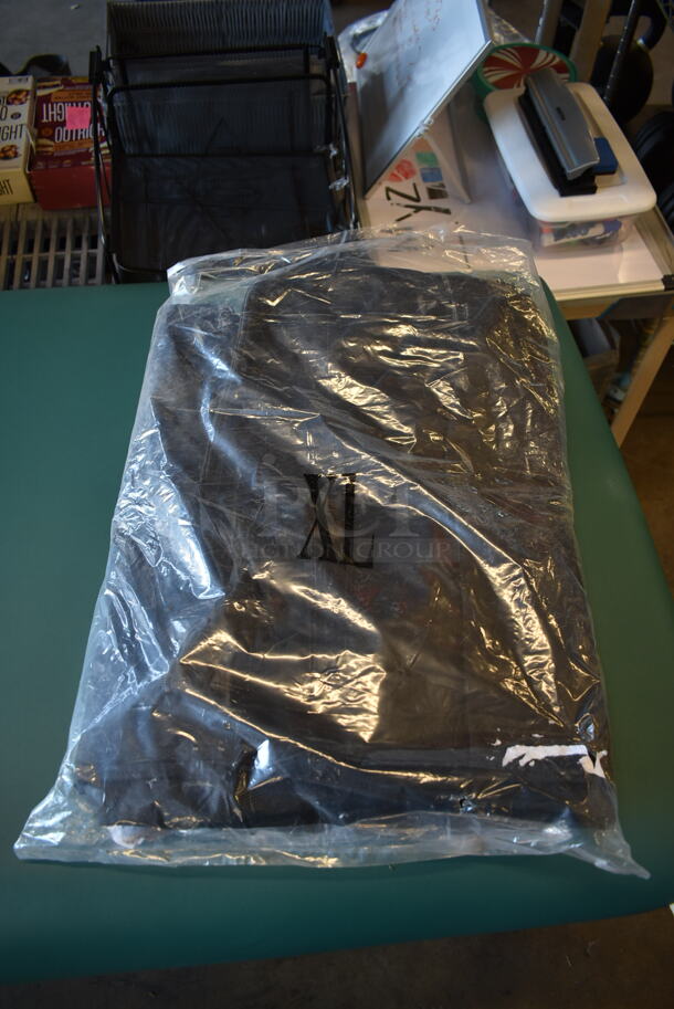 Oakwoods Professional Green Folding Massage Table w/ Case. - Image 8 of 9