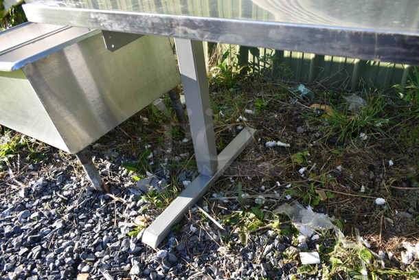 Table on 2 Metal Table Bases. - Image 3 of 4