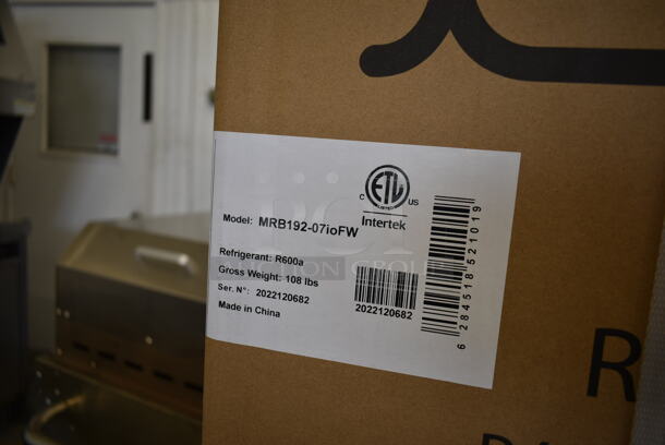BRAND NEW IN BOX! iio MRB192-07ioFW Metal Reach In Cooler Freezer Combo. Stock Picture Used as Gallery - Image 5 of 6