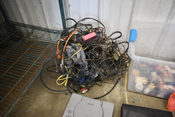 ALL ONE MONEY! Lot of Various Items Including PlayStation, Xbox 360, Video Games, Make Up and Candle Melts - Image 3 of 7