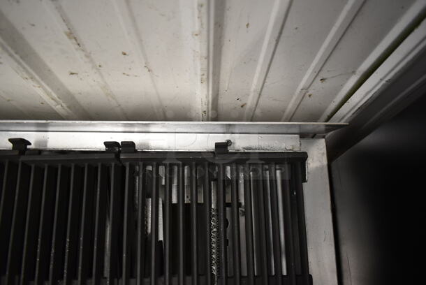 Stainless Steel Commercial Countertop Natural Gas Powered Charbroiler Grill. - Image 5 of 8