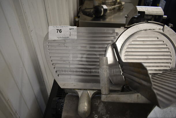 Globe GC510 Stainless Steel Commercial Countertop Meat Slicer w/ Blade Sharpener. 115 Volts, 1 Phase. Tested and Working! - Image 2 of 6