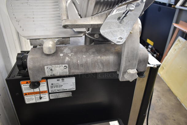 Globe GC510 Stainless Steel Commercial Countertop Meat Slicer w/ Blade Sharpener. 115 Volts, 1 Phase. Tested and Working! - Image 4 of 6