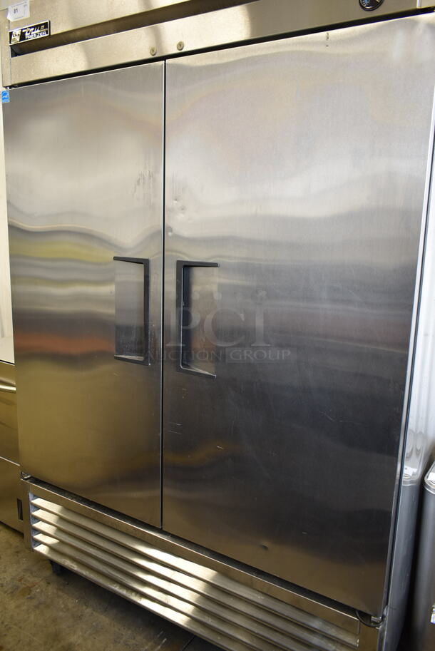 2011 True T-49F ENERGY STAR Stainless Steel Commercial 2 Door Reach In Freezer w/ Poly Coated Racks on Commercial Casters. 115 Volts, 1 Phase. Tested and Powers On But Does Not Get Cold - Image 3 of 8