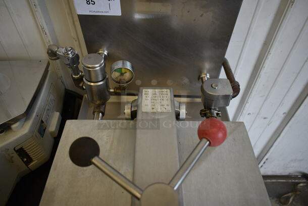 Henny Penny RB 500 Stainless Steel Commercial Floor Style Electric Powered Pressure Fryer. 208 Volts, 3 Phase.  - Image 4 of 10