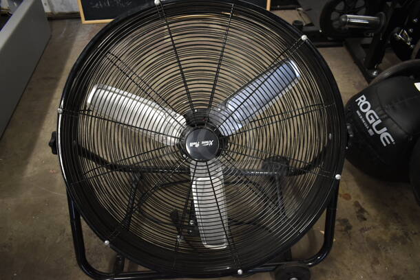 Xtreme Power Metal Commercial Floor Style 24" Fan. 120 Volts, 1 Phase. Tested and Working! - Image 3 of 8
