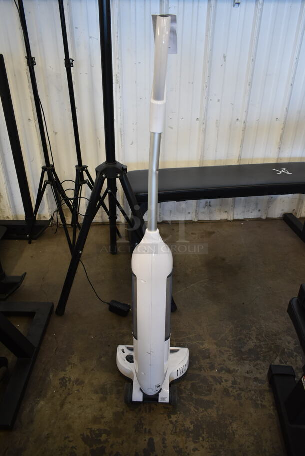 Shark Vacuum Cleaner. Tested and Working! - Image 6 of 11