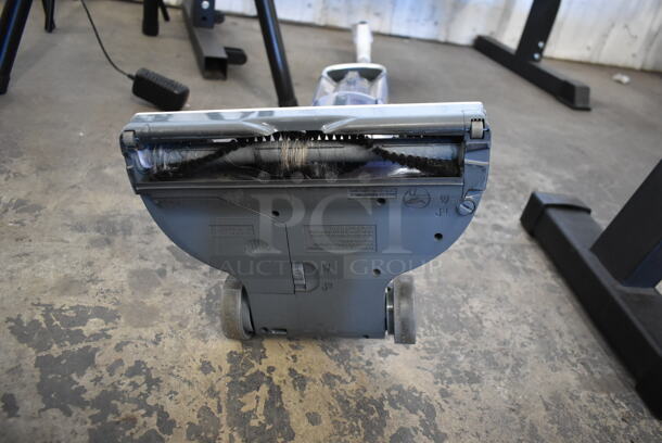 Shark Vacuum Cleaner. Tested and Working! - Image 8 of 11