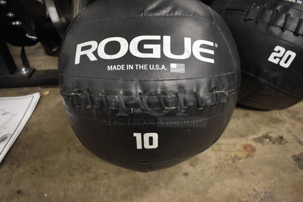 Rogue Black 10 Pound Medicine Ball. - Image 4 of 5