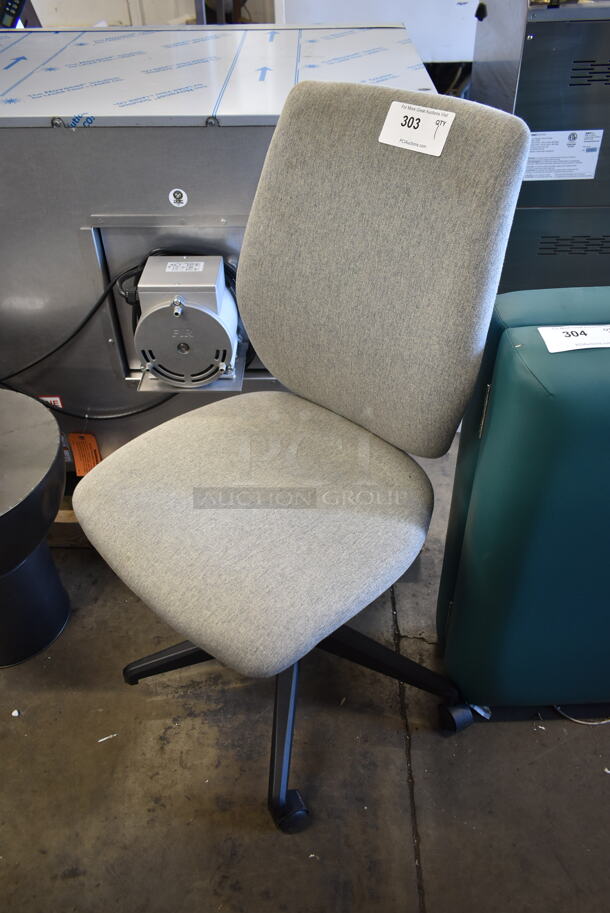 Gray Office Chair on Casters. - Image 2 of 7