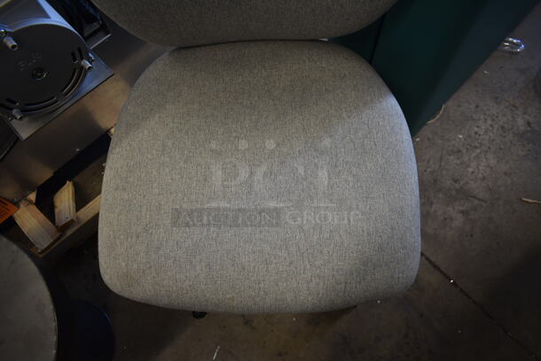 Gray Office Chair on Casters. - Image 4 of 7