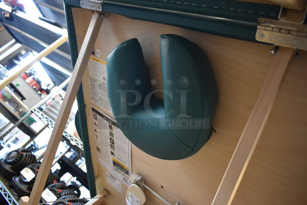 Oakwoods Professional Green Folding Massage Table w/ Case. - Image 7 of 9