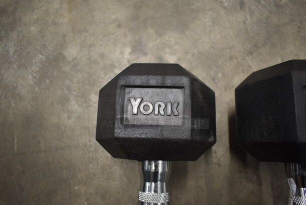 2 York Metal 20 Pound Rubber Hex Dumbbells. 2 Times Your Bid! - Image 5 of 6