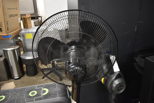 Utilitech Metal Floor Style Fan. Tested and Working! - Image 8 of 8