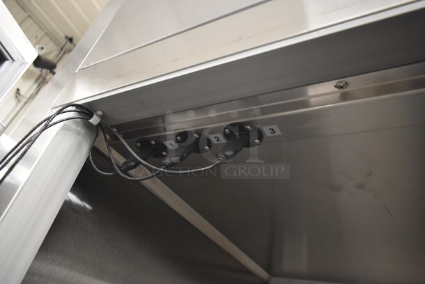 BRAND NEW! 2019 Alto Shaam QC3-100R Stainless Steel Commercial Floor Style Blast Chiller w/ 3 Probes. Comes w/ Remote RivaCold Compressor and Metal Pan Transport Rack. 115/208-230 Volts, 1 Phase. Stock Picture Used as Gallery Picture - Image 9 of 12