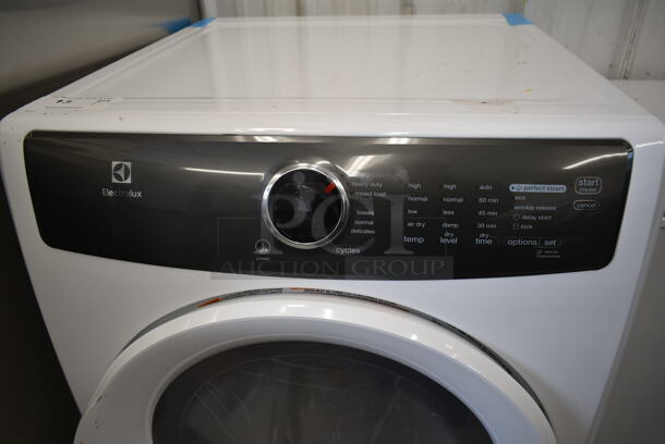 2017 Electrolux EFMG417SIW0 Metal Gas Powered Front Load Dryer.  - Image 3 of 6