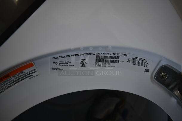 2017 Electrolux EFMG417SIW0 Metal Gas Powered Front Load Dryer.  - Image 6 of 6