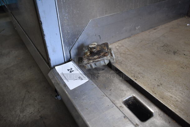 Stainless Steel Commercial Countertop Natural Gas Powered Flat Top Griddle. - Image 4 of 7