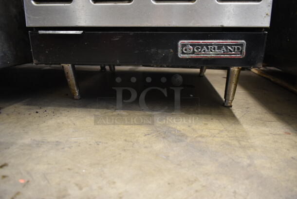 Garland GD-18RB Stainless Steel Commercial Countertop Natural Gas Powered Charbroiler Grill. 15,000 BTU. - Image 4 of 7
