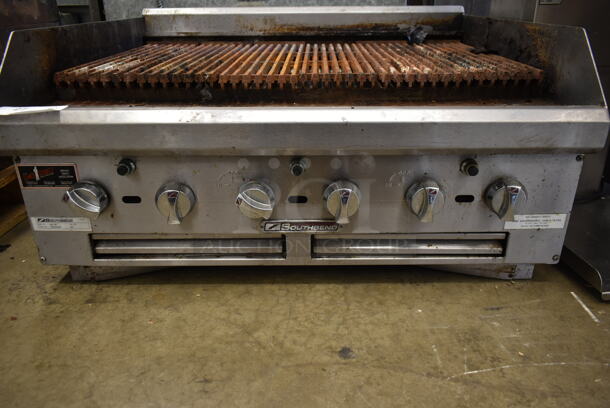 Southbend HDC-36 Stainless Steel Commercial Countertop Natural Gas Powered Charbroiler Grill. - Image 2 of 5