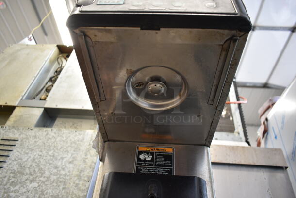 Bunn ITCB-DV Stainless Steel Commercial Countertop Iced Tea Machine. 120 Volts, 1 Phase. - Image 4 of 7