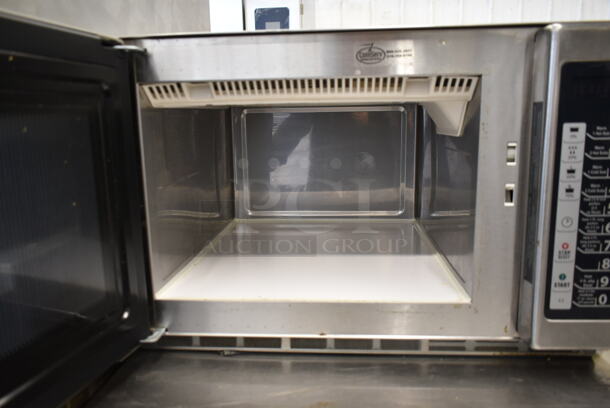 Menumaster RFS12TSW Stainless Steel Commercial Countertop Microwave Oven. 120 Volts, 1 Phase.  - Image 3 of 4