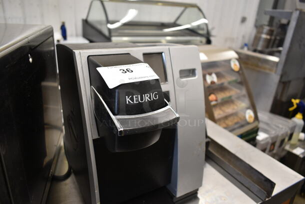 Keurig K150 Metal Countertop Single Cup Coffee Machine. 120 Volts, 1 Phase.  - Image 5 of 10