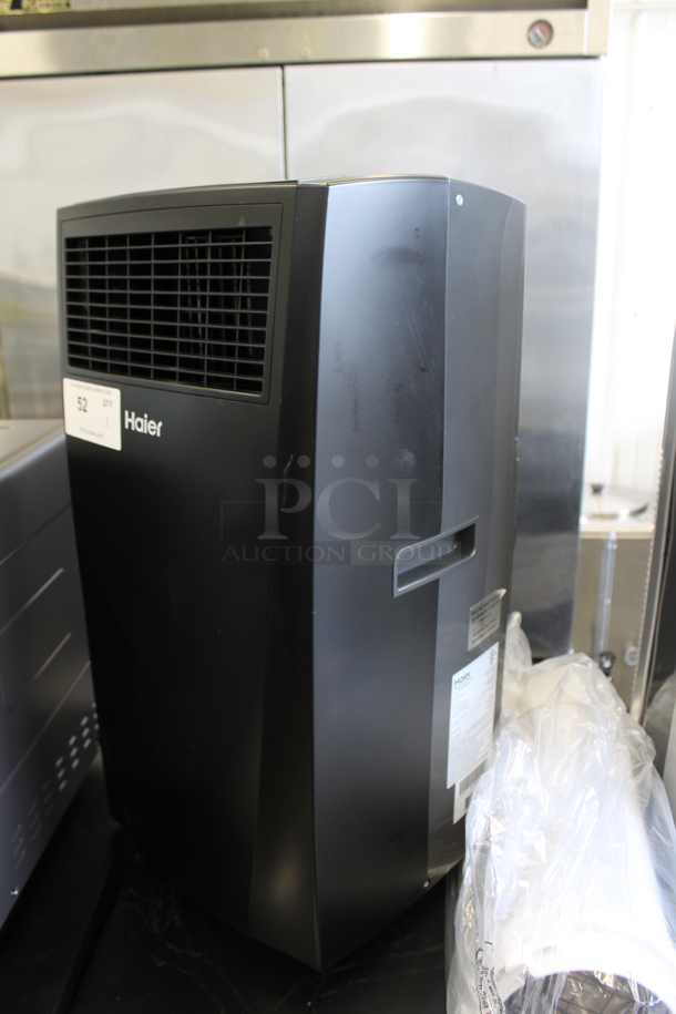 BRAND NEW SCRATCH AND DENT! Haier HPQ10XCR-B3 Metal Floor Style 10,000 BTU Portable Air Conditioner. 115 Volts, 1 Phase. Tested and Working! - Image 3 of 5