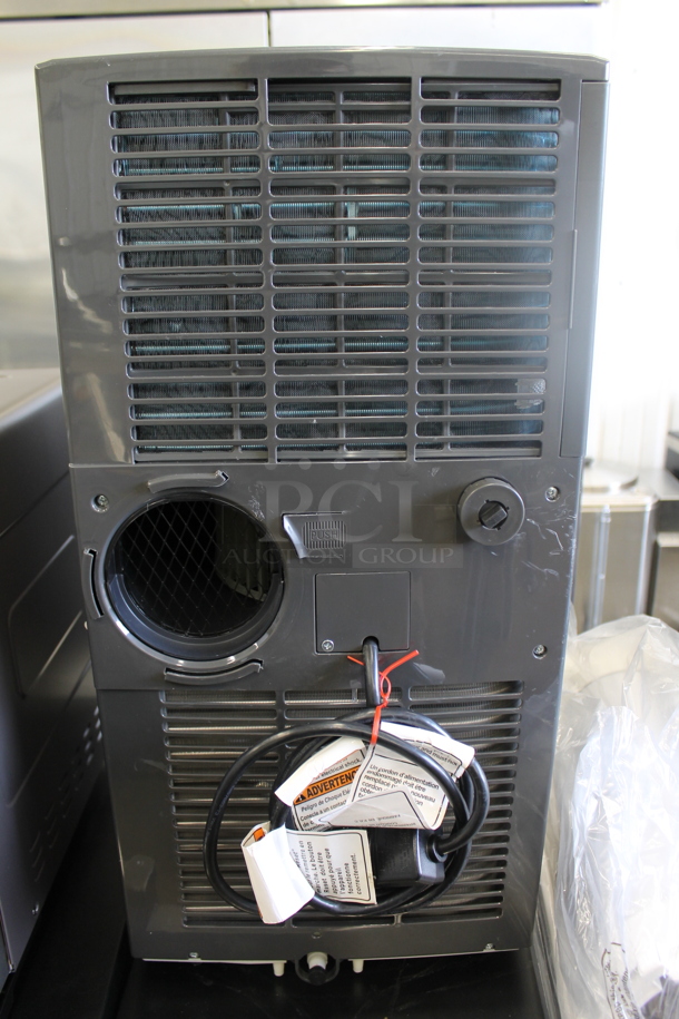 BRAND NEW SCRATCH AND DENT! Haier HPQ10XCR-B3 Metal Floor Style 10,000 BTU Portable Air Conditioner. 115 Volts, 1 Phase. Tested and Working! - Image 5 of 5