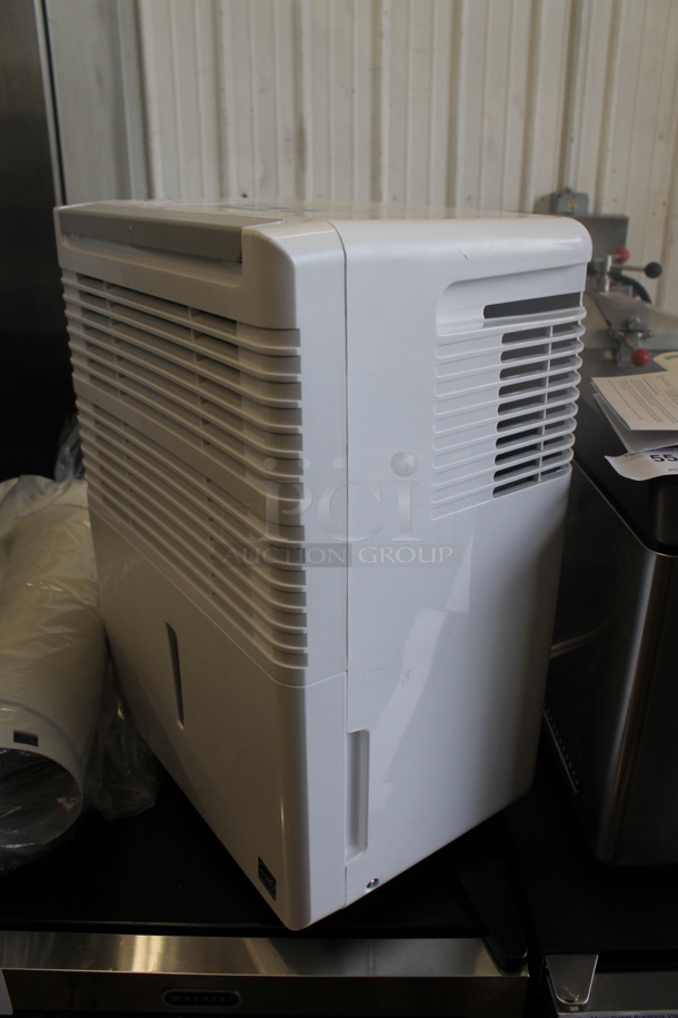 BRAND NEW SCRATCH AND DENT! For Living 043-7334-2 30 Pint Energy Star Direct Drain Dehumidifier. 115 Volts, 1 Phase. Tested and Working! - Image 3 of 6