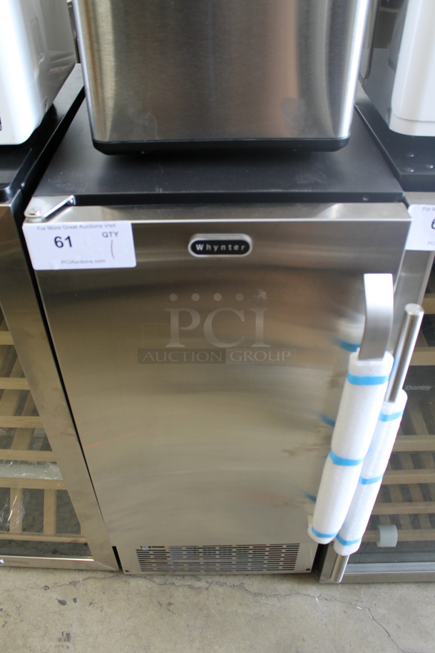 BRAND NEW SCRATCH AND DENT! Whynter UIM-502SS Stainless Steel Commercial Built-in / Freestanding Maker-50lb Capacity Clear Cube Ice Maker. 115 Volts, 1 Phase. Tested and Working!
 - Image 1 of 6