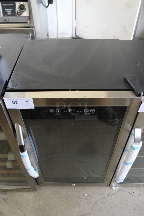 BRAND NEW SCRATCH AND DENT! Avanti BCA306SS-IS 10 Bottle 70 Can Beverage Cooler Wine Chiller Merchandiser. 115 Volts, 1 Phase. Tested and Working! - Image 1 of 4
