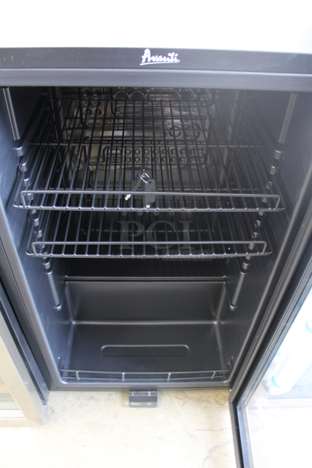 BRAND NEW SCRATCH AND DENT! Avanti BCA306SS-IS 10 Bottle 70 Can Beverage Cooler Wine Chiller Merchandiser. 115 Volts, 1 Phase. Tested and Working! - Image 2 of 4