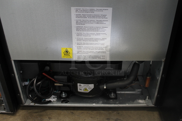 BRAND NEW SCRATCH AND DENT! Avanti BCA306SS-IS 10 Bottle 70 Can Beverage Cooler Wine Chiller Merchandiser. 115 Volts, 1 Phase. Tested and Working! - Image 4 of 4