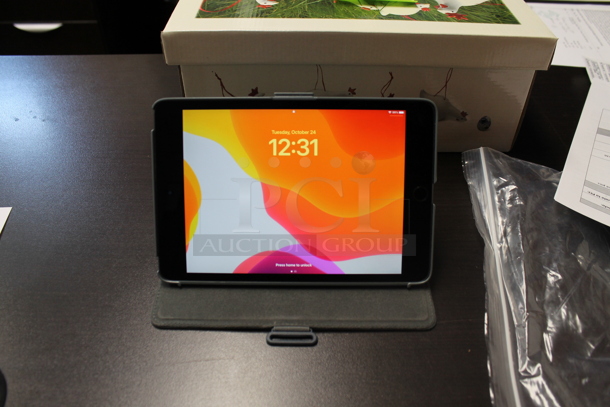 Apple A2133 iPad w/ Case. - Image 3 of 11