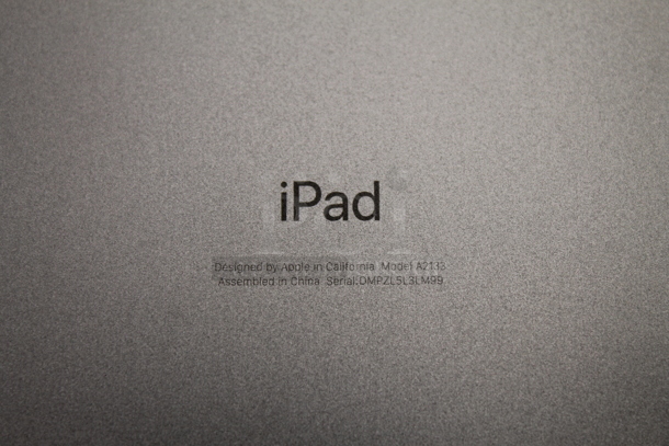 Apple A2133 iPad w/ Case. - Image 11 of 11