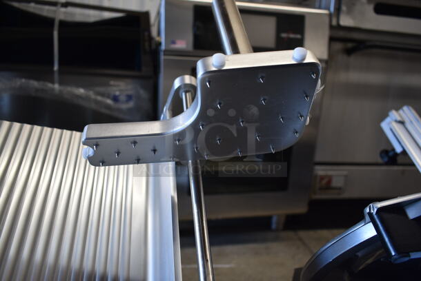 BRAND NEW SCRATCH AND DENT! Estella 348SLA13 Stainless Steel Commercial Countertop Automatic Meat Slicer w/ Blade Sharpener. 120 Volts, 1 Phase. Tested and Working! - Image 7 of 8