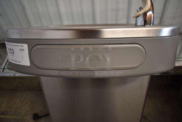 BRAND NEW SCRATCH AND DENT! Elkay Metal Wall Mount Water Fountain. 115 Volts, 1 Phase. - Image 3 of 5