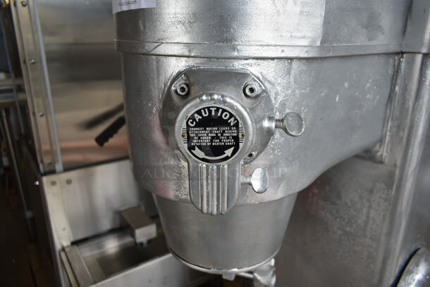 Blakeslee C30 Metal Commercial Floor Style 30 Quart Planetary Dough Mixer w/ Metal Mixing Bowl and 2 Paddle Attachments. 125 Volts, 1 Phase. Tested and Working! - Image 3 of 12