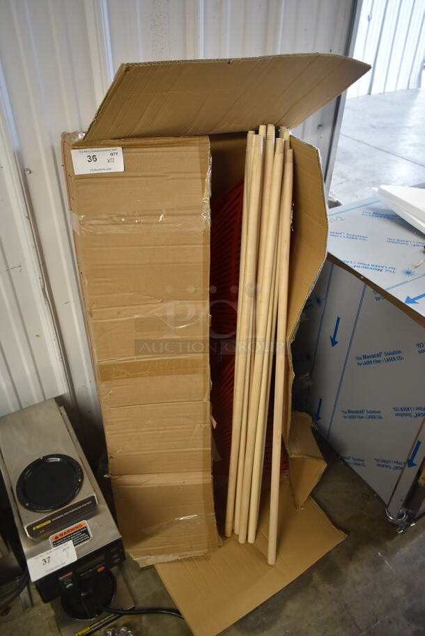 Box of 12 BRAND NEW! Bond 24" Red Poly Fan Rakes. - Image 5 of 5