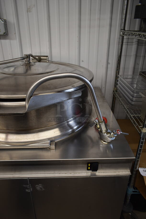 Cleveland KDM-40-T Stainless Steel Commercial Floor Style Steam Powered 40 Gallon Steam Kettle. - Image 6 of 8