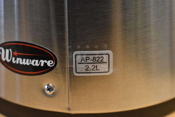 BRAND NEW SCRATCH AND DENT! Winware AP-822 Stainless Steel Commercial Air Pot. - Image 4 of 7