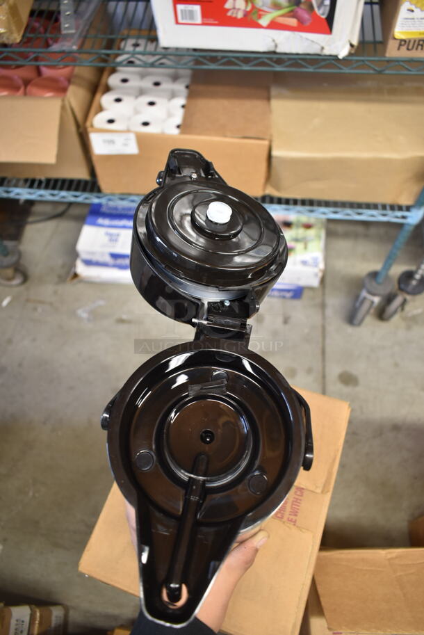 BRAND NEW SCRATCH AND DENT! Winware AP-822 Stainless Steel Commercial Air Pot. - Image 5 of 5
