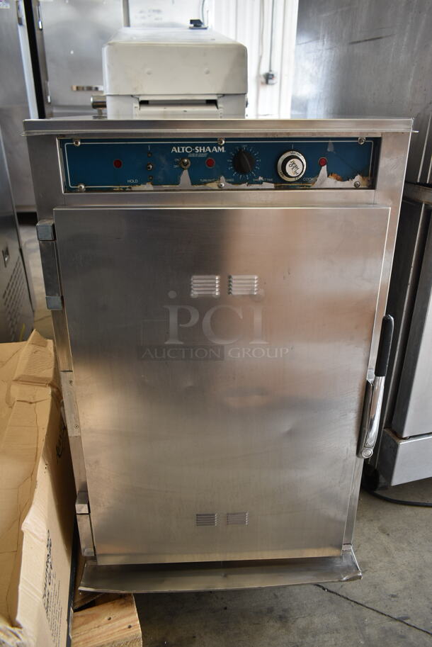 Alto Shaam 1000-TH/II Stainless Steel Commercial Heated Holding Cabinet on Commercial Casters. 125 Volts, 1 Phase. Tested and Working! - Image 3 of 9