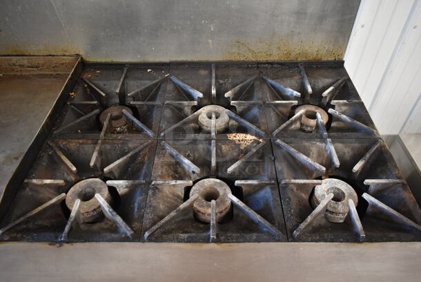 Southbend X460AA-2TL Stainless Steel Commercial Natural Gas Powered 6 Burner Range w/ Flat Top Griddle, 2 Convection Ovens, Over Shelf and Back Splash. - Image 3 of 12