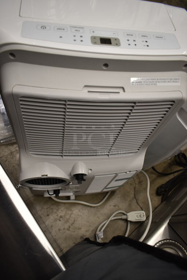 BRAND NEW SCRATCH AND DENT! Whynter ARC-148MHP Metal Portable 13,500 BTU Air Conditioner. 115 Volts, 1 Phase. Tested And Working! - Image 6 of 6